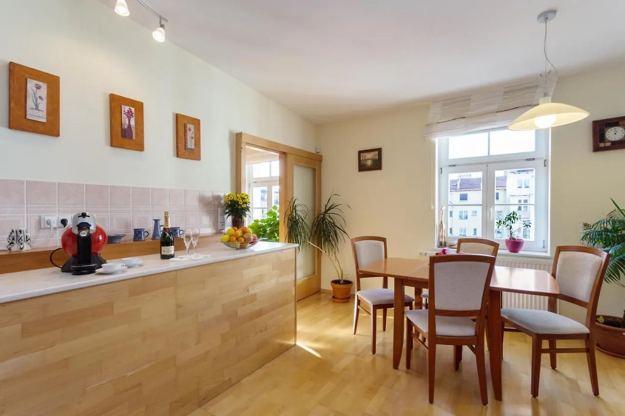 Perunova Apartments Prague 0*,